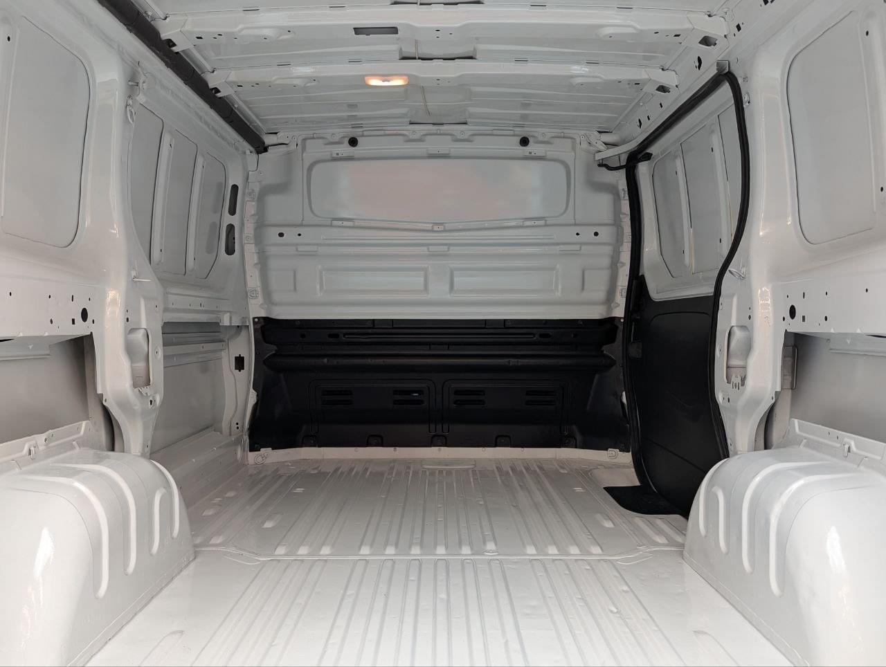 RENAULT TRAFIC FURGON 2.0 DCI 120CV L1H1 23 