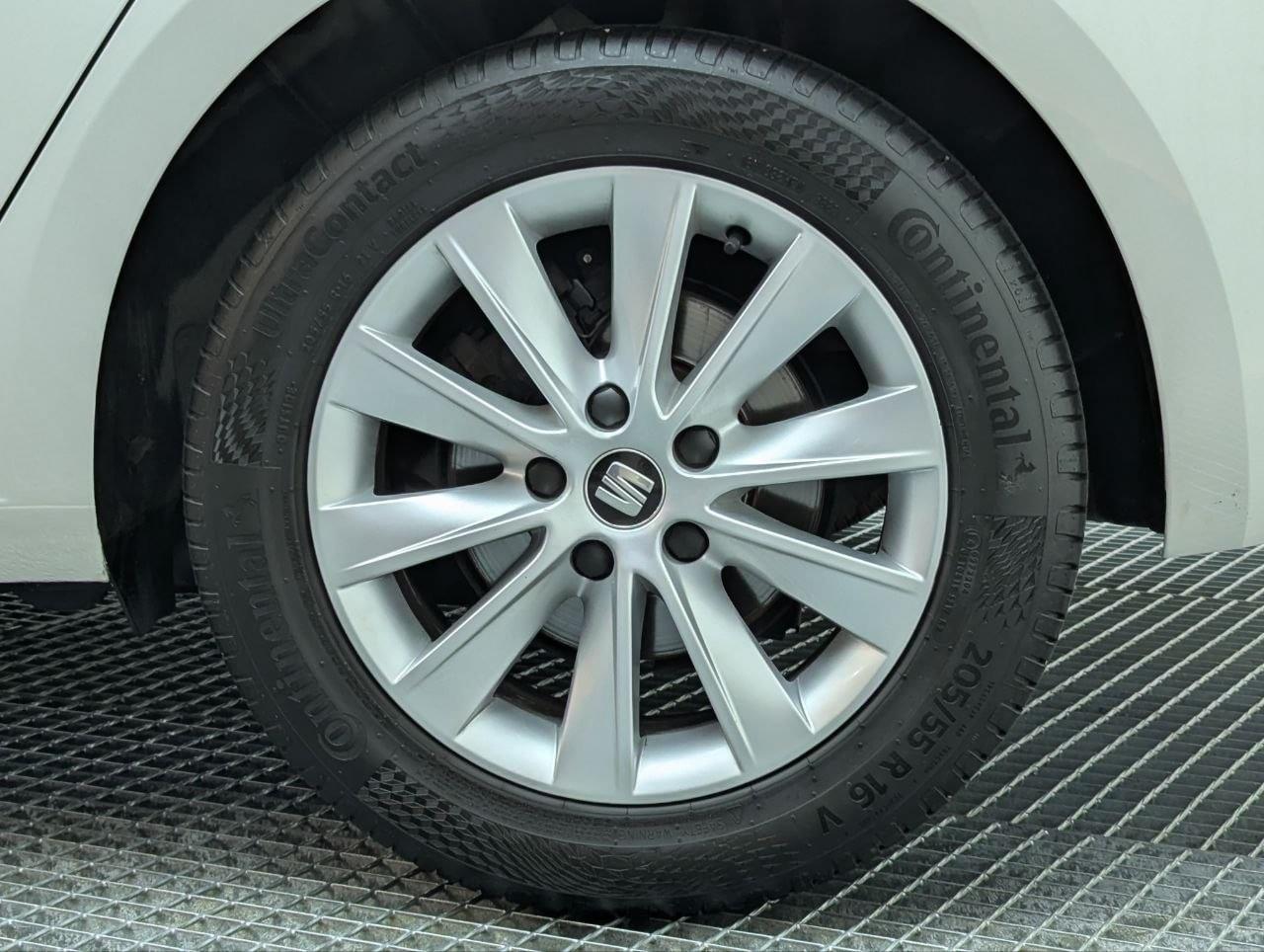 SEAT LEÓN 1.6 TDI 115CV STYLE 10 