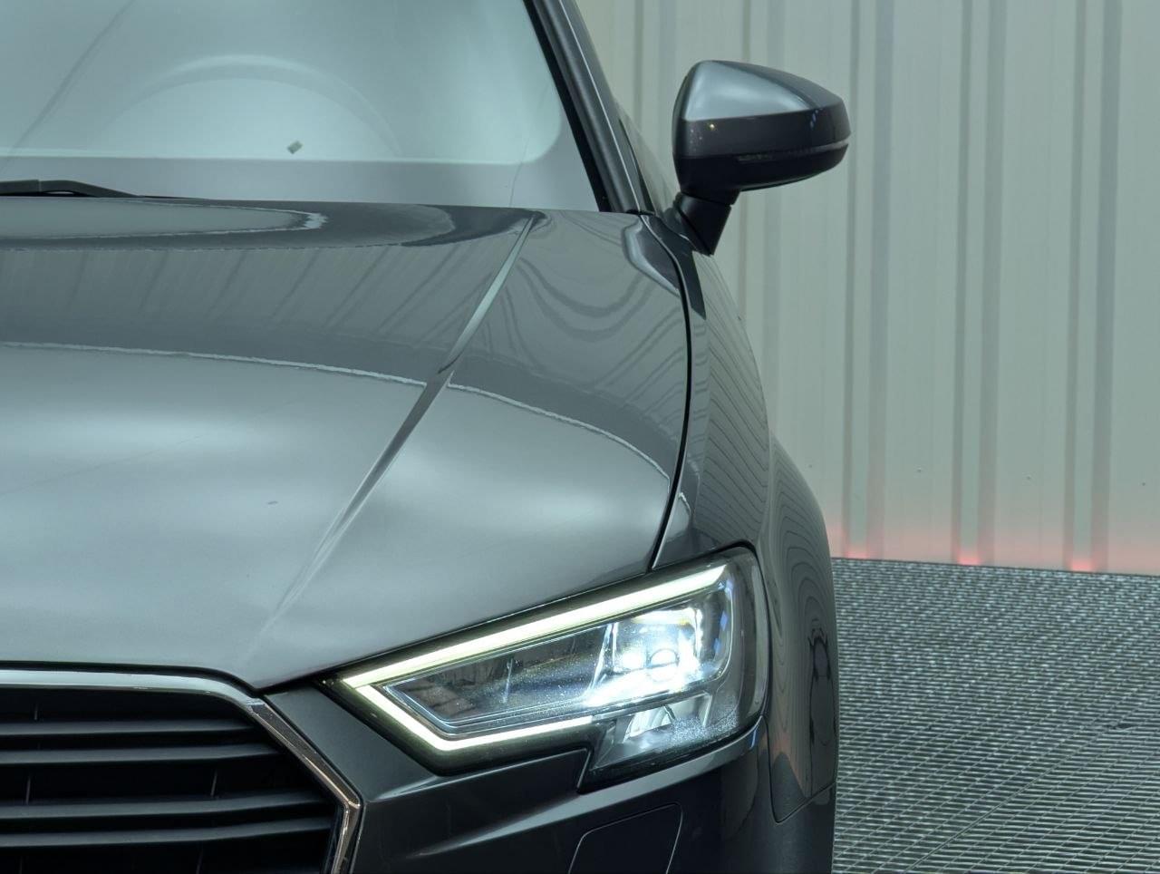 AUDI A3 SPORTBACK 30TDI 116CV DESIGN 5 