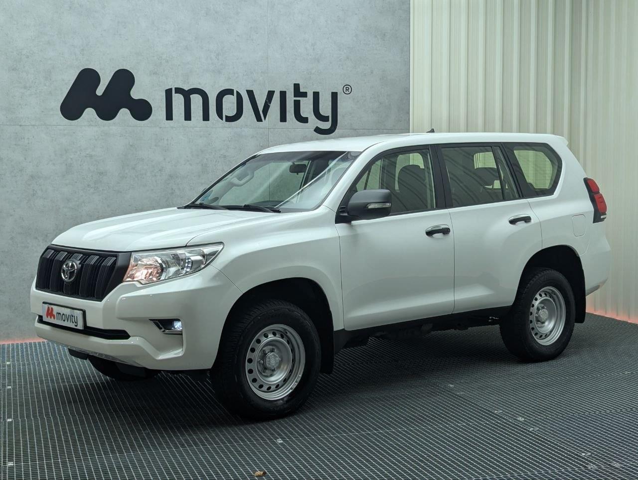 TOYOTA LAND CRUISER 2.8 D-4D 5PL GX 177CV 3 