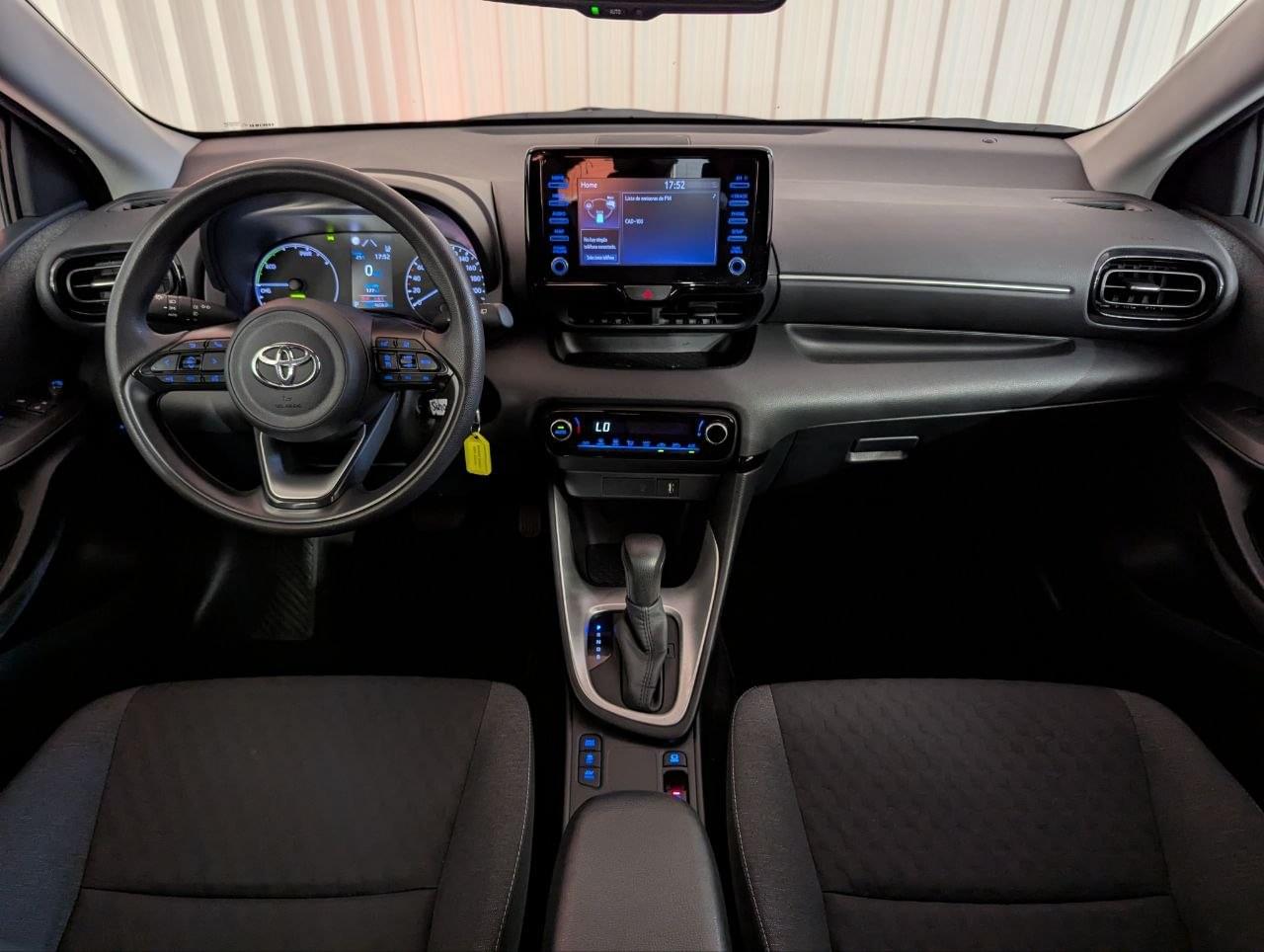 TOYOTA YARIS HIBRIDO 120H E-CVT 5P BUSINESS PLUS 24 