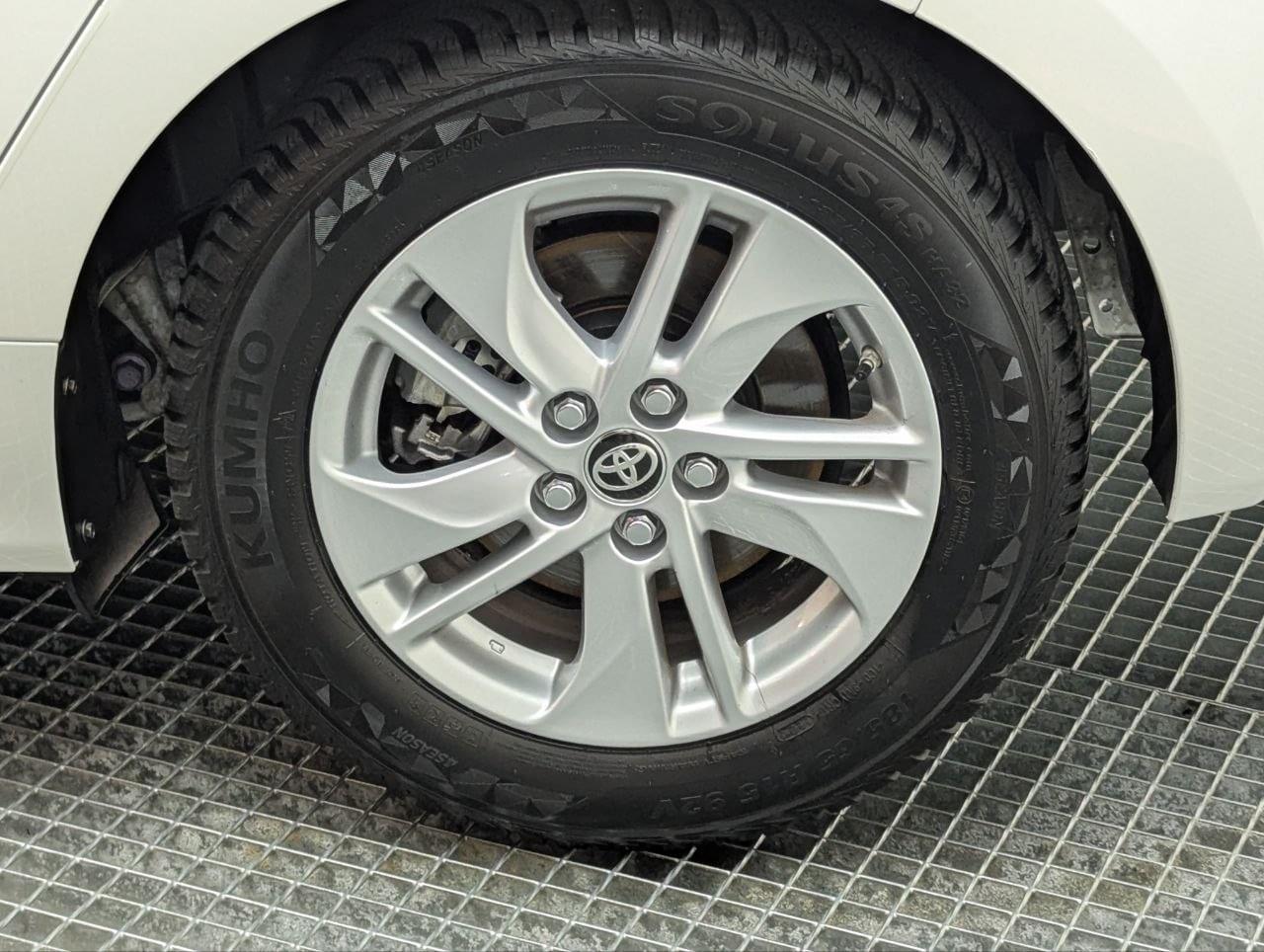 TOYOTA YARIS HIBRIDO 120H E-CVT 5P BUSINESS PLUS 10 