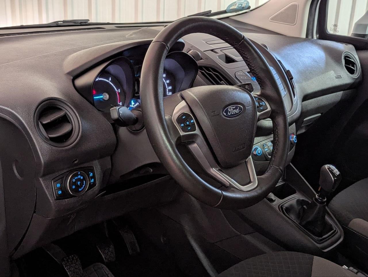 FORD TRANSIT COURIER COMBI TREND 1.5 TDCI 100CV 19 