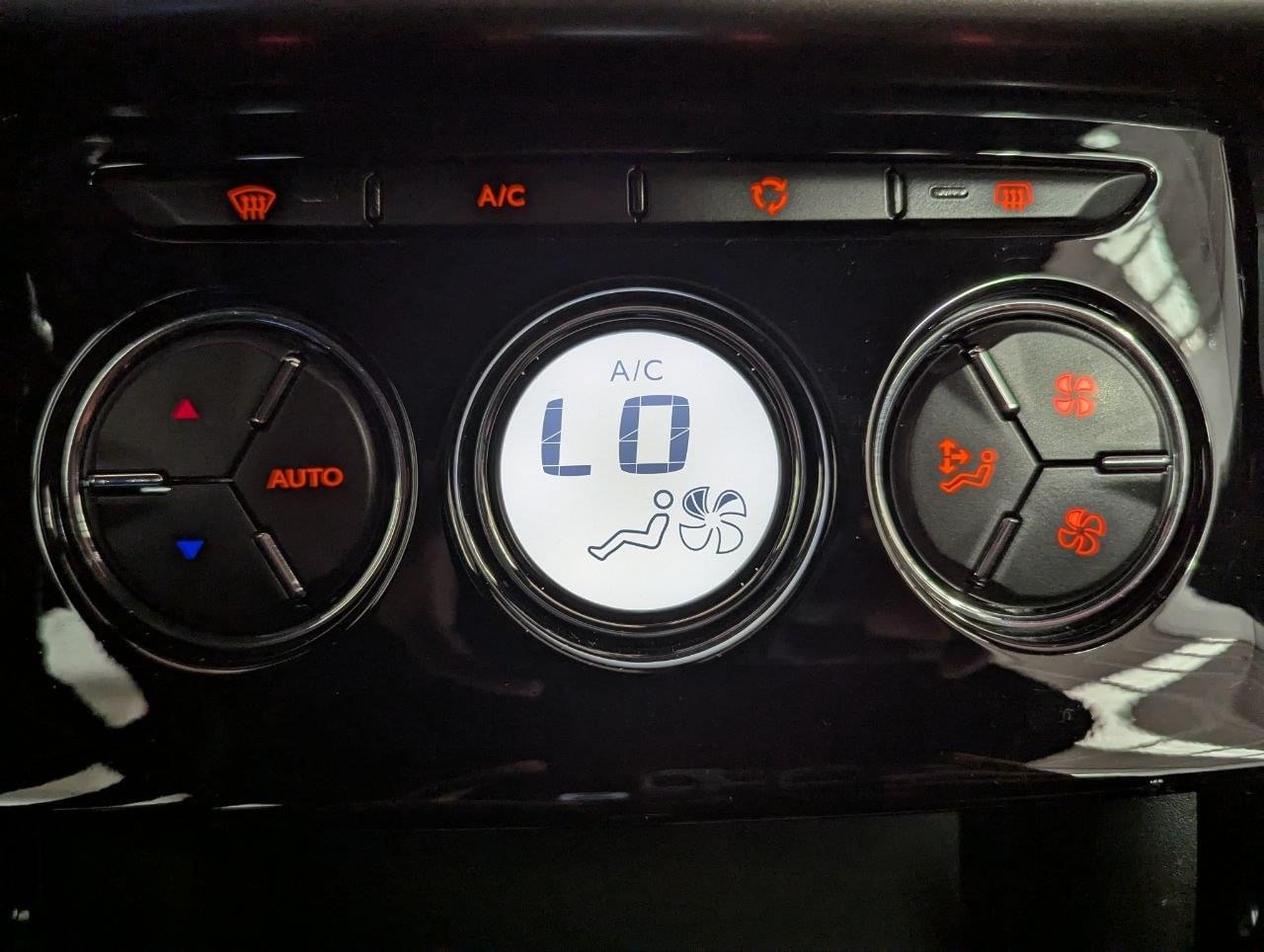 DS DS3 BLUE HDI SS DESIRE 1.6 100CV 28 
