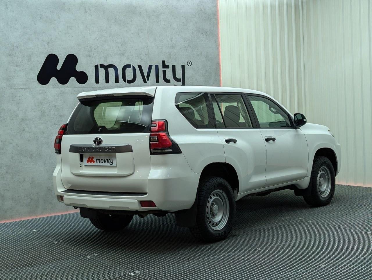 TOYOTA LAND CRUISER 2.8 D-4D 7PL GX 177CV 14