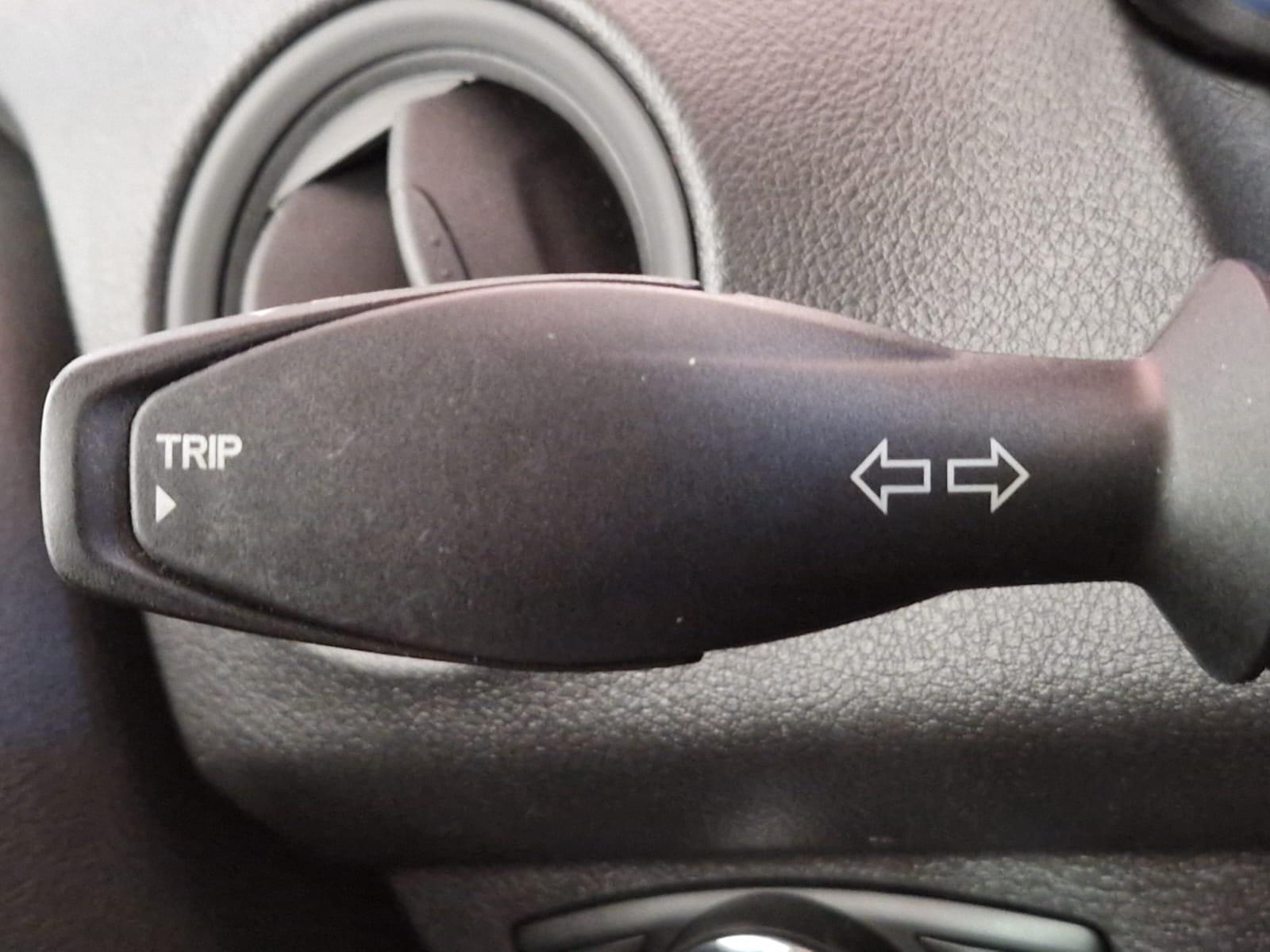 FORD TRANSIT COURIER COMBI TREND 1.5 TDCI 100CV 33 