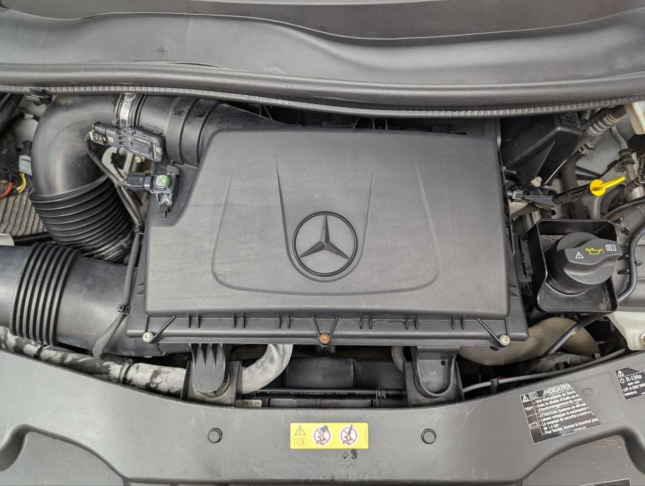 MERCEDES VITO 114 CDI FURGON LARGO 11 