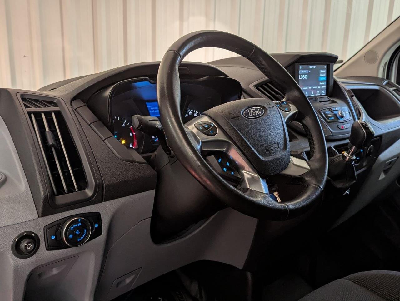 FORD TRANSIT CARROZADO PLATAFORMA 2.0TDCI 130CV L4 20 