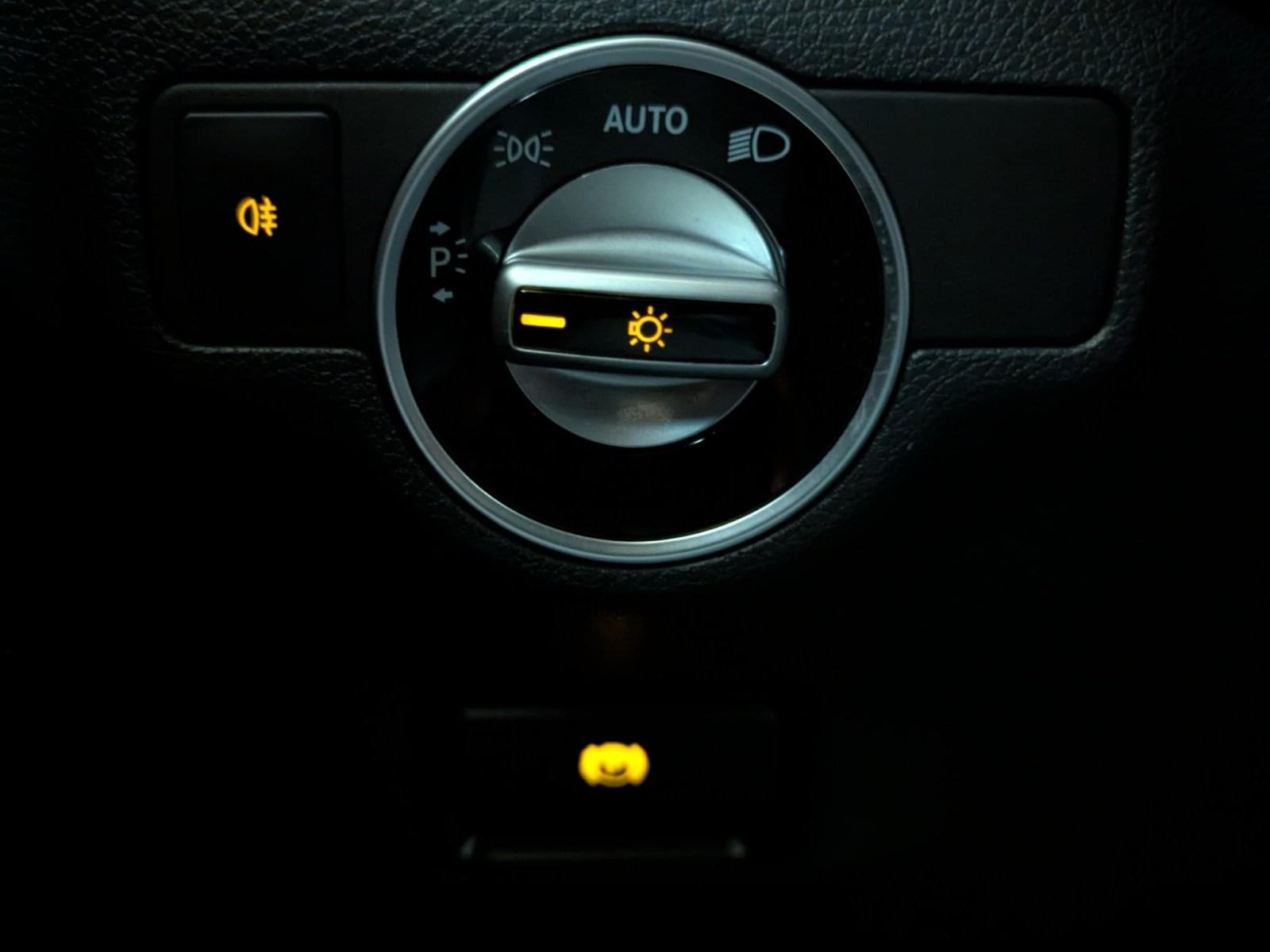 MERCEDES CLASE A A180 SPORT EDITION AMG 122CV 34 