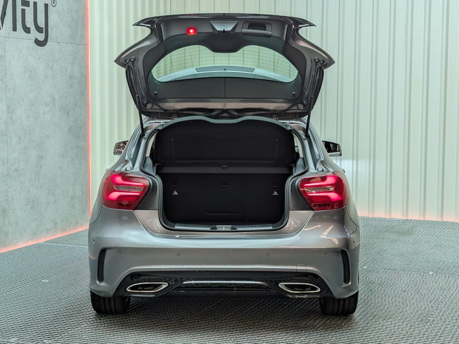 MERCEDES CLASE A A180 SPORT EDITION AMG 122CV 18 
