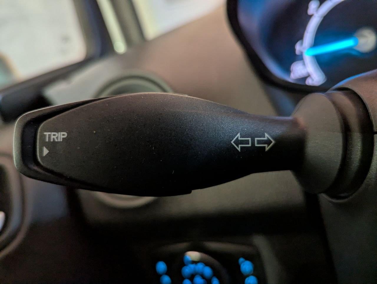 FORD TRANSIT COURIER COMBI TREND 1.5 TDCI 100CV 33