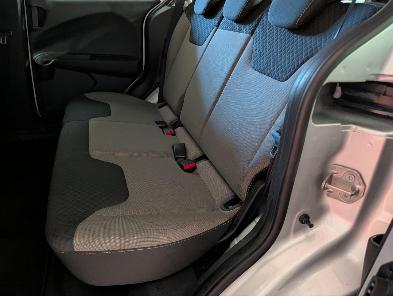 FORD TRANSIT COURIER COMBI TREND 1.5 TDCI 100CV 23