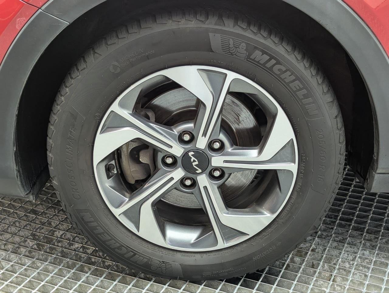 KIA XCEED 1.6 RDI 136 ISG MHEV EMOTION DCT7 9 