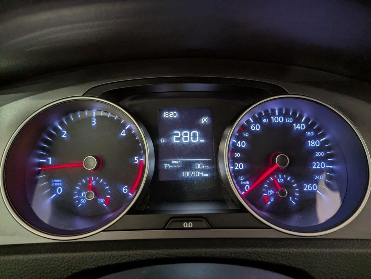 VOLKSWAGEN GOLF ADVANCE 1.6 TDI  110CV 26 