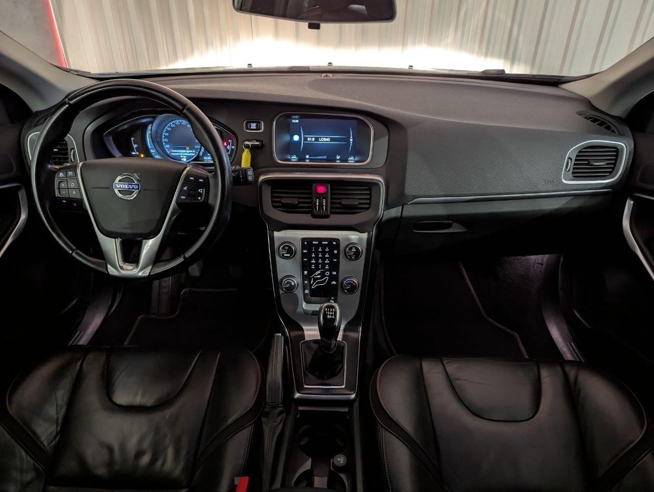 VOLVO V40 D2 116CV OCEAN RACE 23 