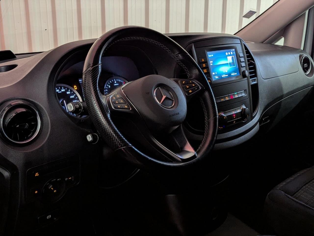 MERCEDES VITO FURGON 116CDI AUTOMATICO 19 