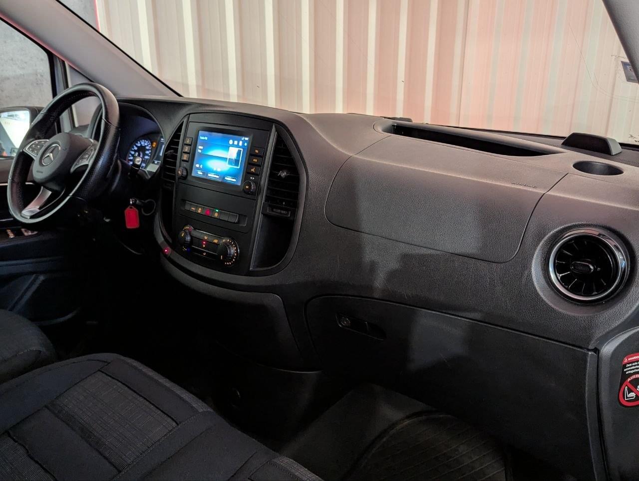 MERCEDES VITO FURGON 116CDI AUTOMATICO 21 