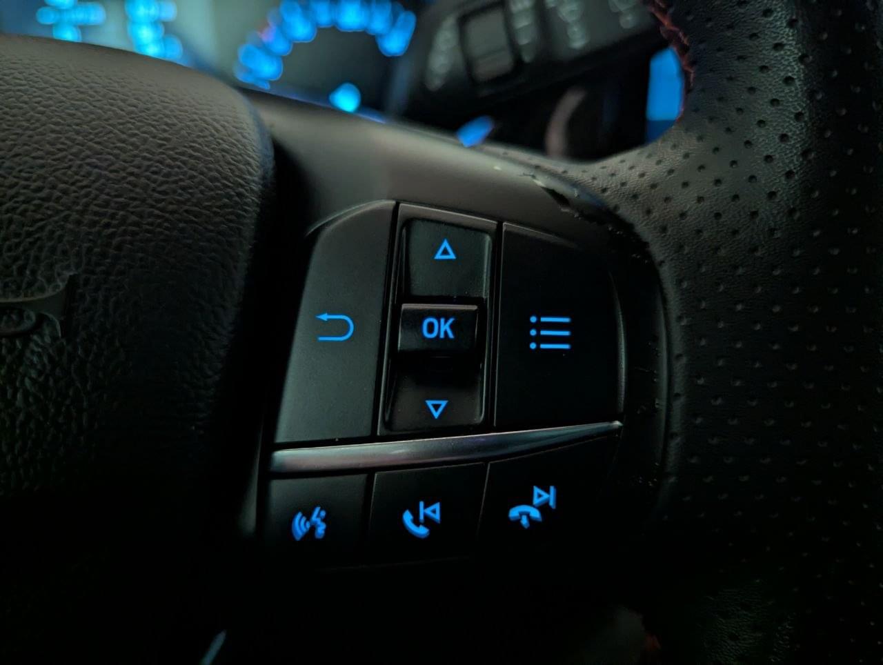 FORD FOCUS 1.O ECOOBOST MHEV 125CV ST-LINE 44 