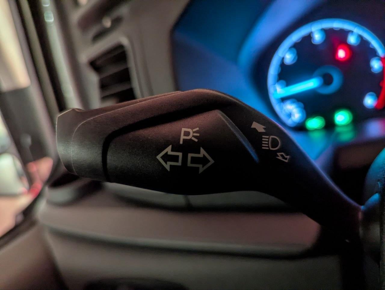 FORD TRANSIT CUSTOM FURGON L2H1 2.0 TDCI 130CV TREND 31 