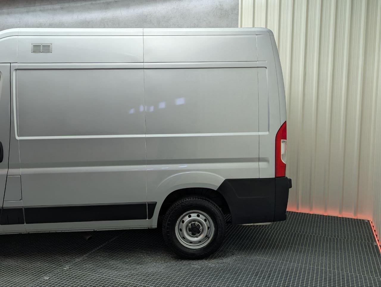 FIAT DUCATO FURGON TALLER 2.3 MJT 140CV L2H2 8 