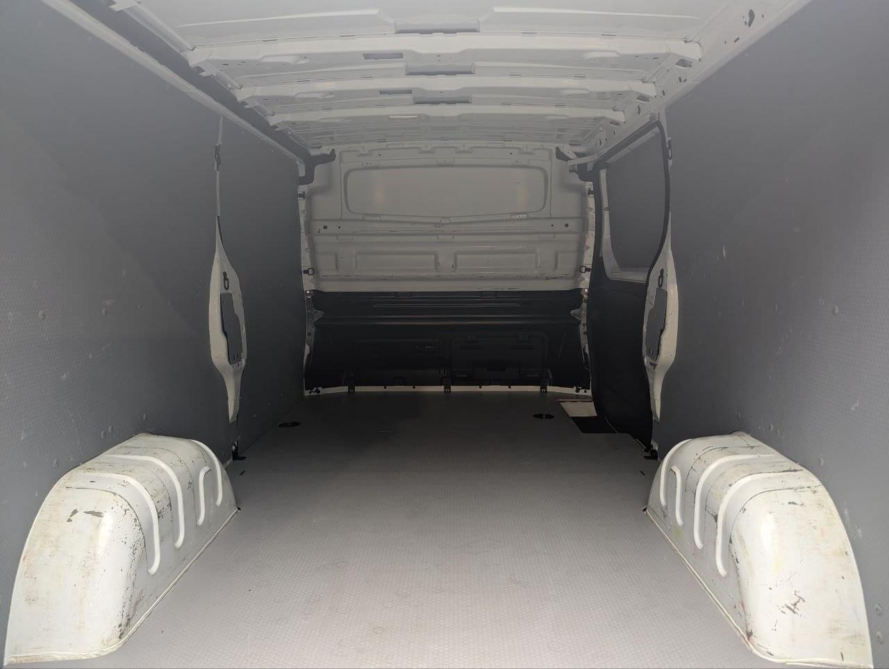 RENAULT TRAFIC FURGON 2.0 DCI 120 CV  L2H1 23 