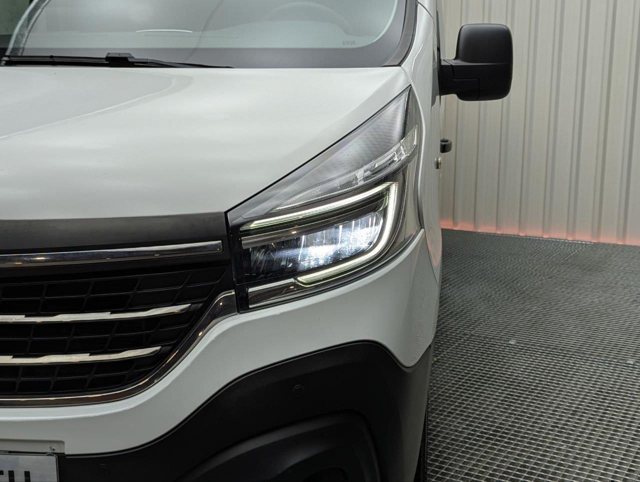 RENAULT TRAFIC FURGON 2.0 DCI 120 CV  L2H1 5 