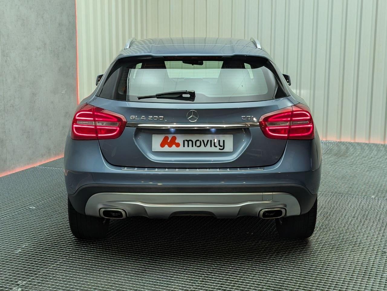 MERCEDES CLASE GLA 200 CDI 136CV AUT URBAN 19 