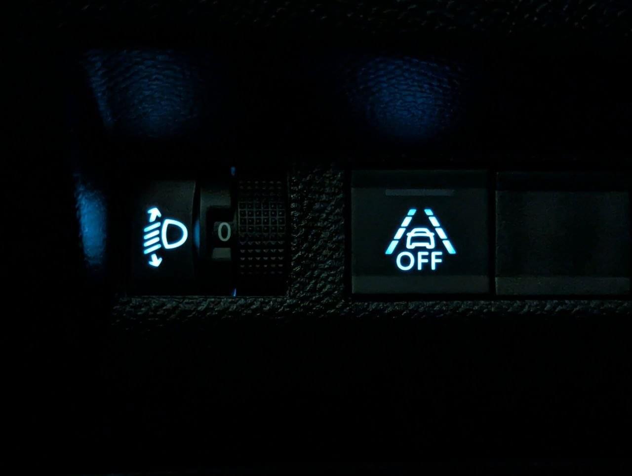 PEUGEOT E-2008 ELECTRICO ALLURE PACK 136CV 43