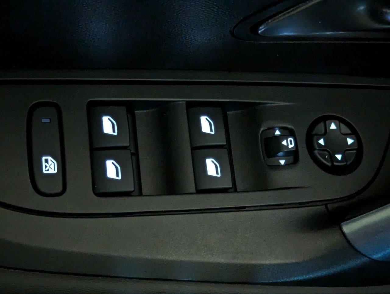 PEUGEOT E-2008 ELECTRICO ALLURE PACK 136CV 44