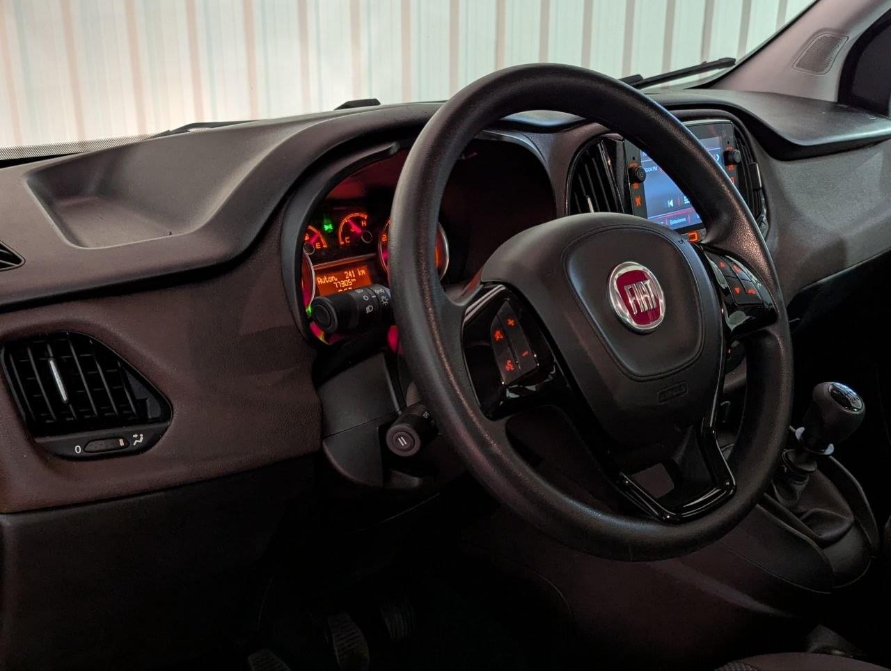 FIAT DOBLO COMBI 1.6 MJT 120CV TREKKING N1 19 