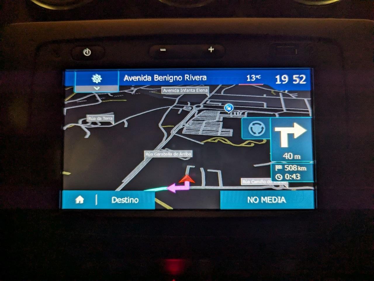 DACIA DUSTER PRESTIGE BLUE DCI 115CV 4X2 28 