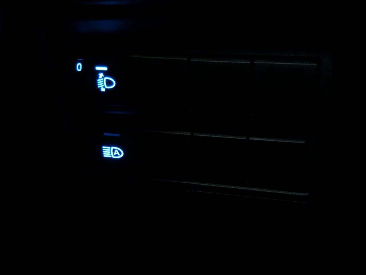 TOYOTA YARIS HIBRIDO 120H E-CVT 5P BUSINESS PLUS 36