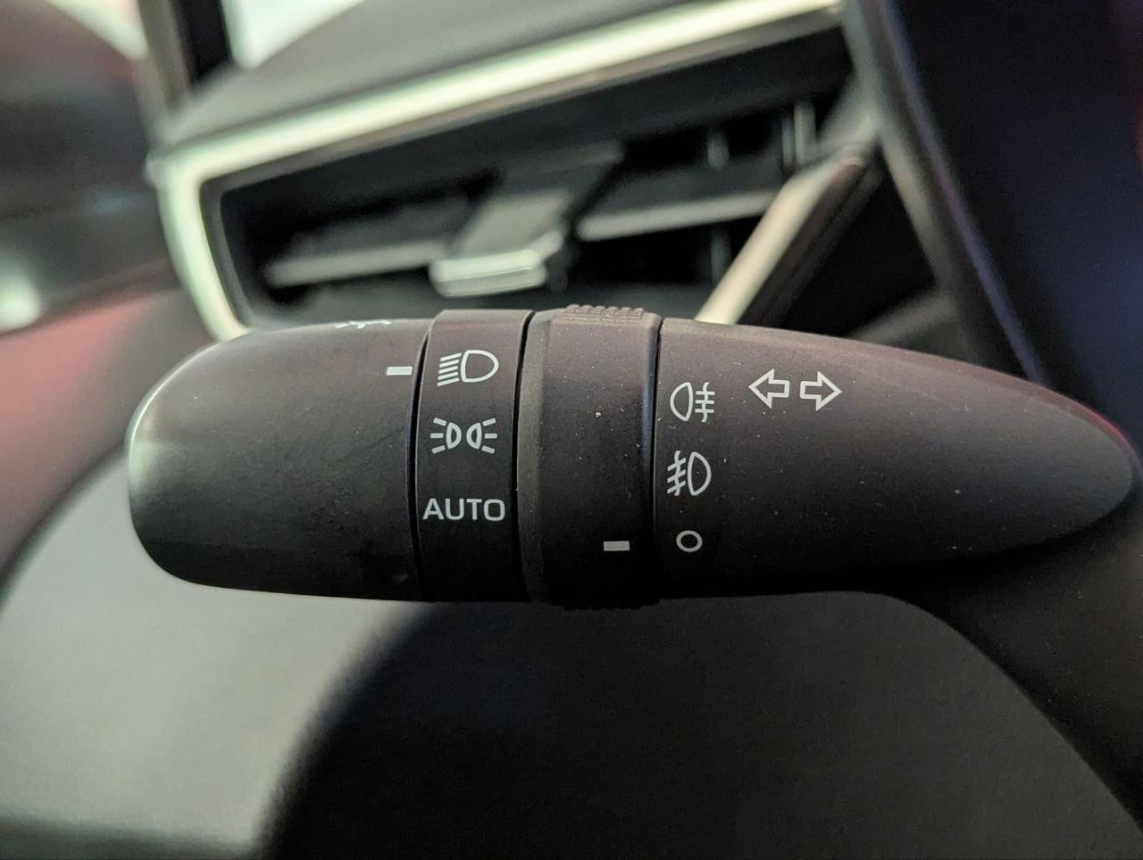 TOYOTA COROLLA 125H BUSINESS PLUS E-CVT 33 