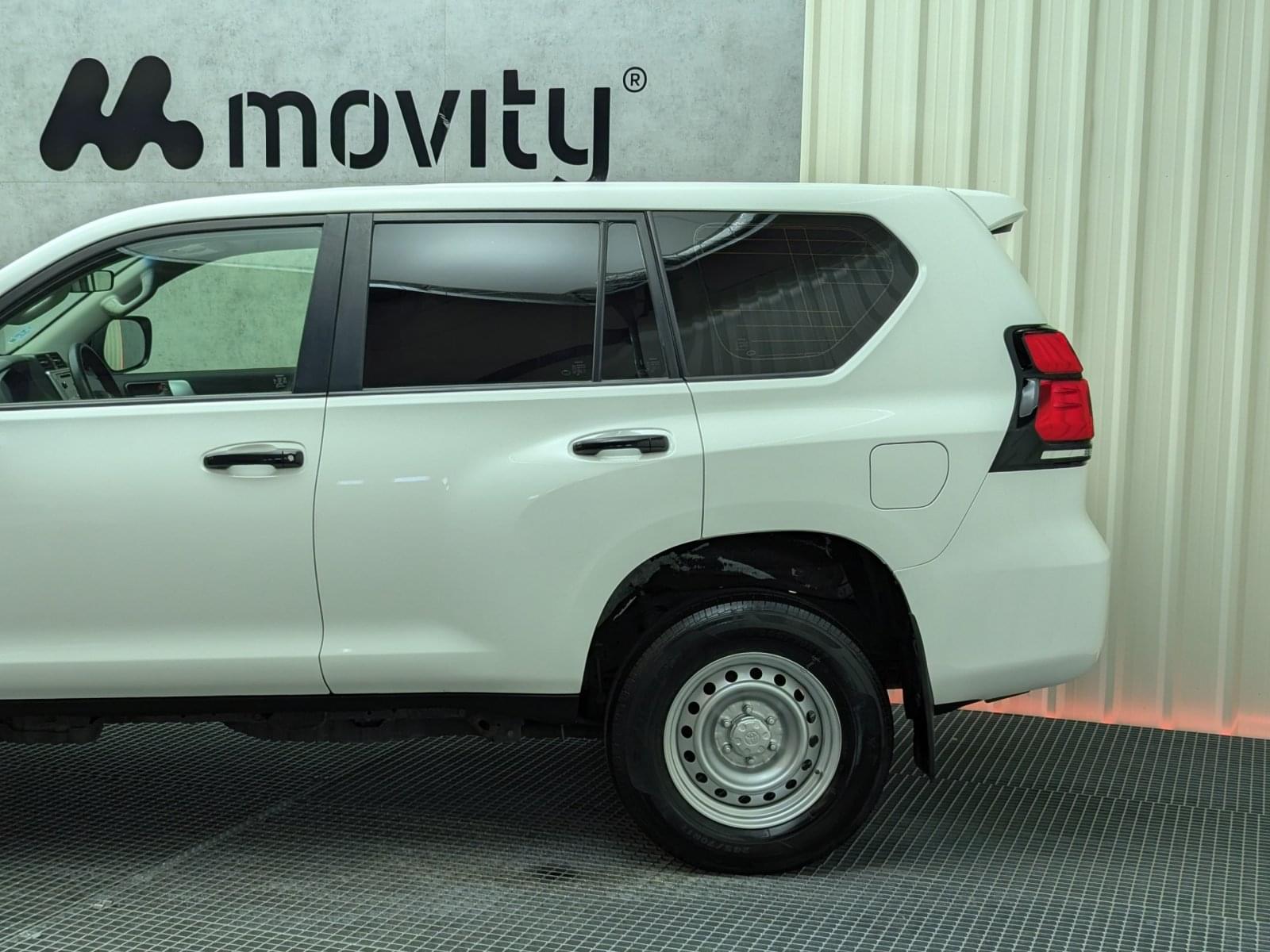 TOYOTA LAND CRUISER 2.8 D-4D 7PL GX 177CV 8