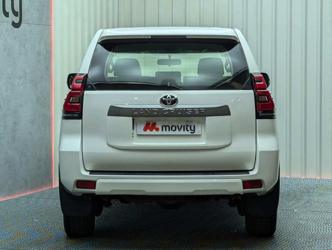 TOYOTA LAND CRUISER 2.8 D-4D 7PL GX 177CV 17 