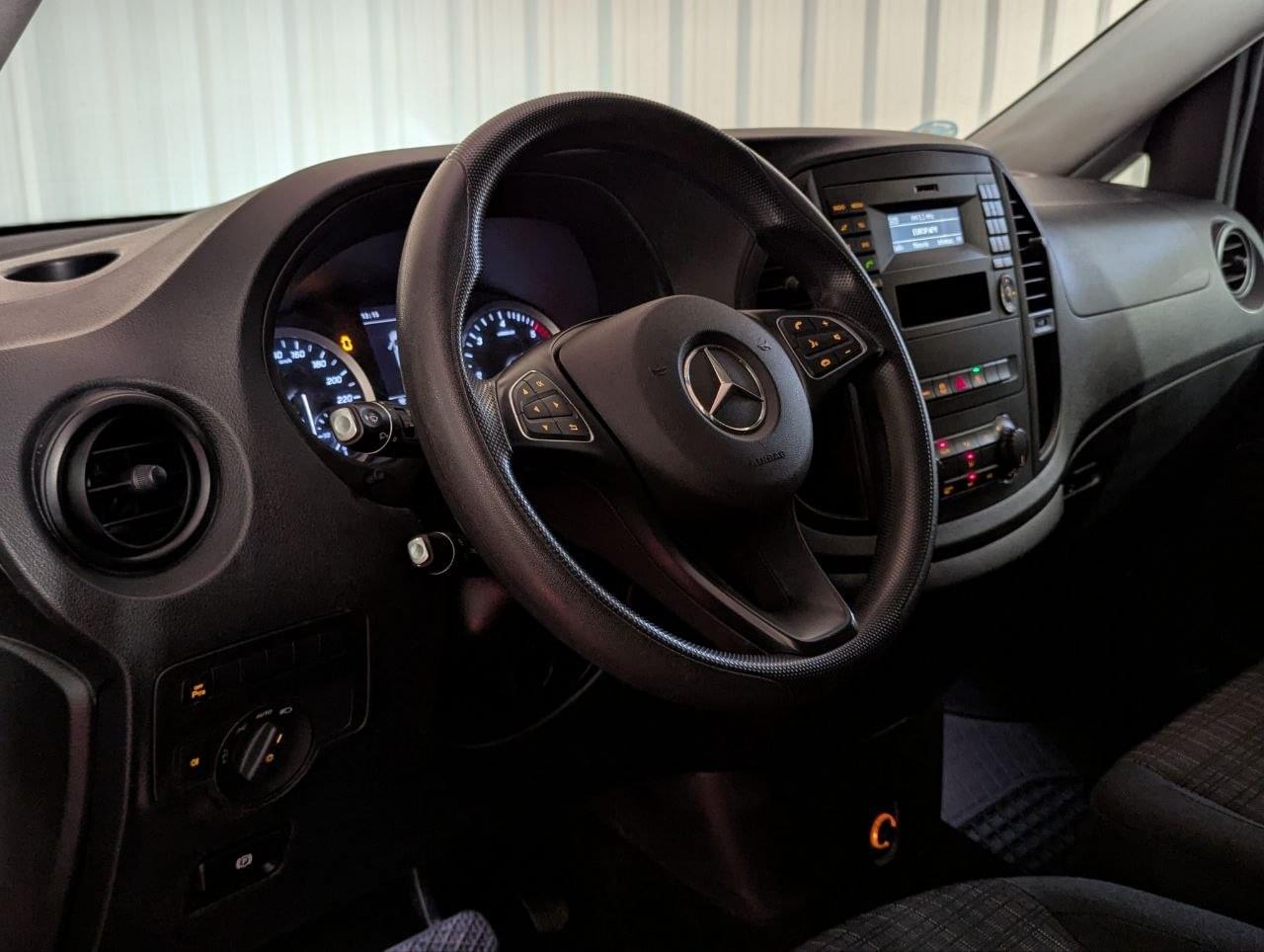 MERCEDES VITO TOURER 114 CDI 9 PLAZAS 19 