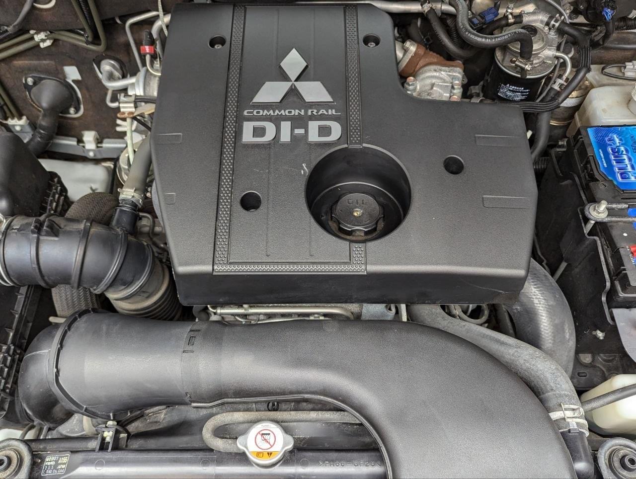 MITSUBISHI MONTERO 5P 3.2 DI-D 190CV SPIRIT AUTO 11 