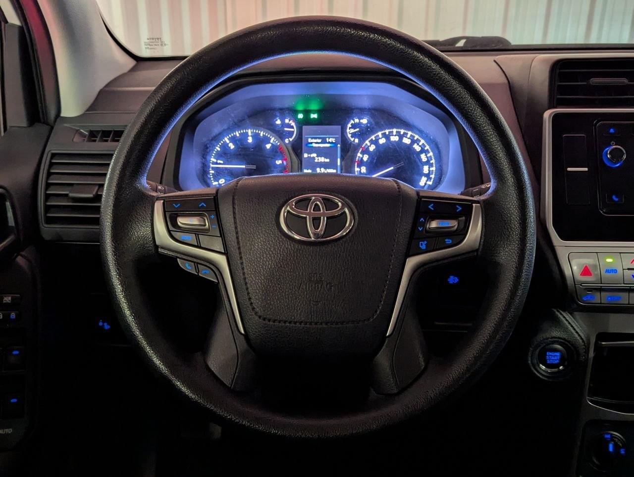 TOYOTA LAND CRUISER 2.8 D-4D 7PL GX 177CV 24 