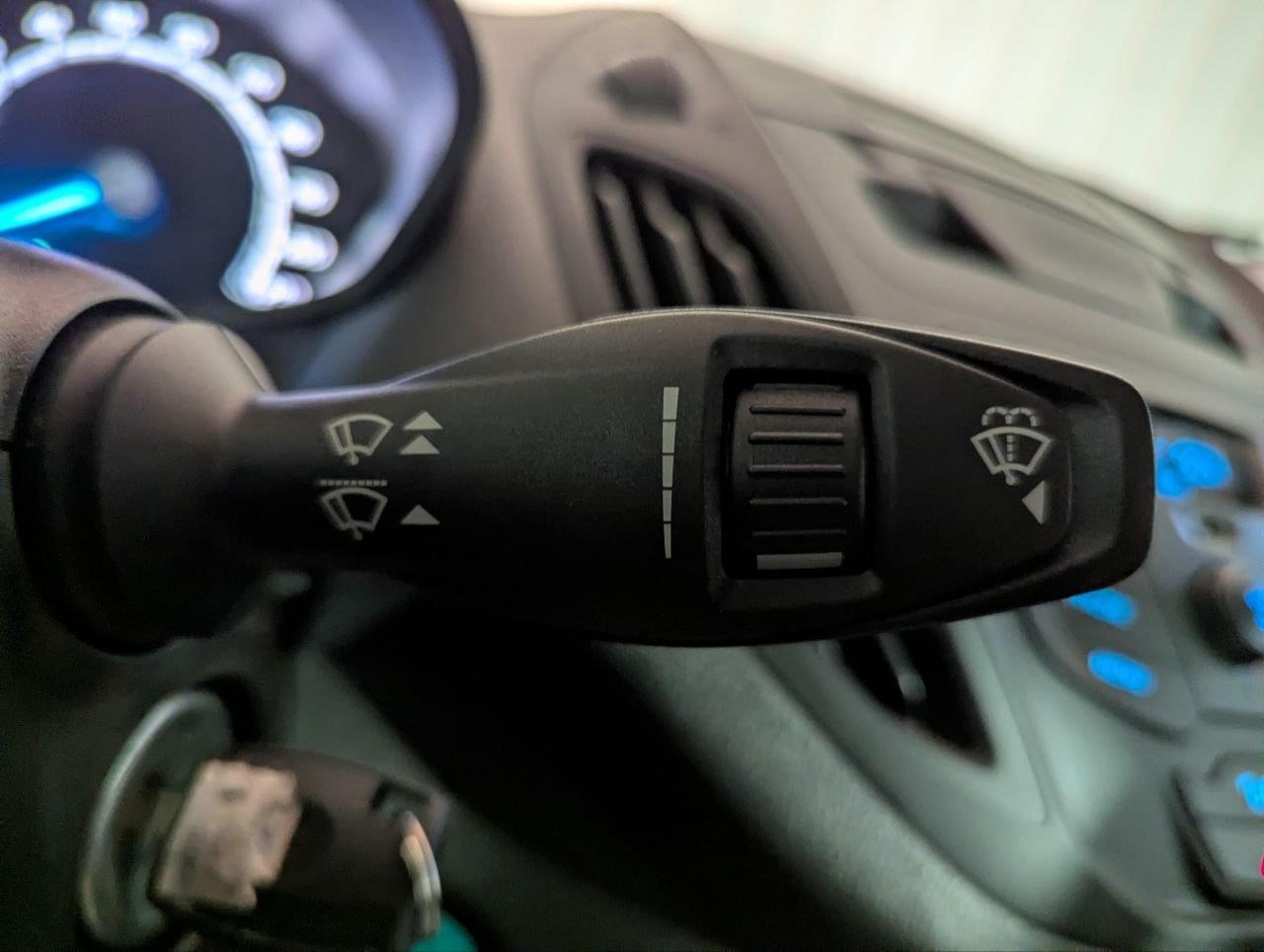 FORD TOURNEO COURIER 1.5 TDCI 75CV AMBIENTE 33 