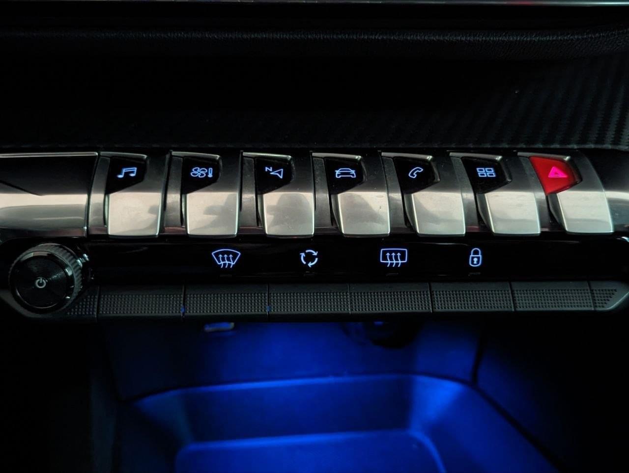 PEUGEOT 3008 1.5 BLUEHDI 130CV EAT8 ACTIVE BUSINESS 26