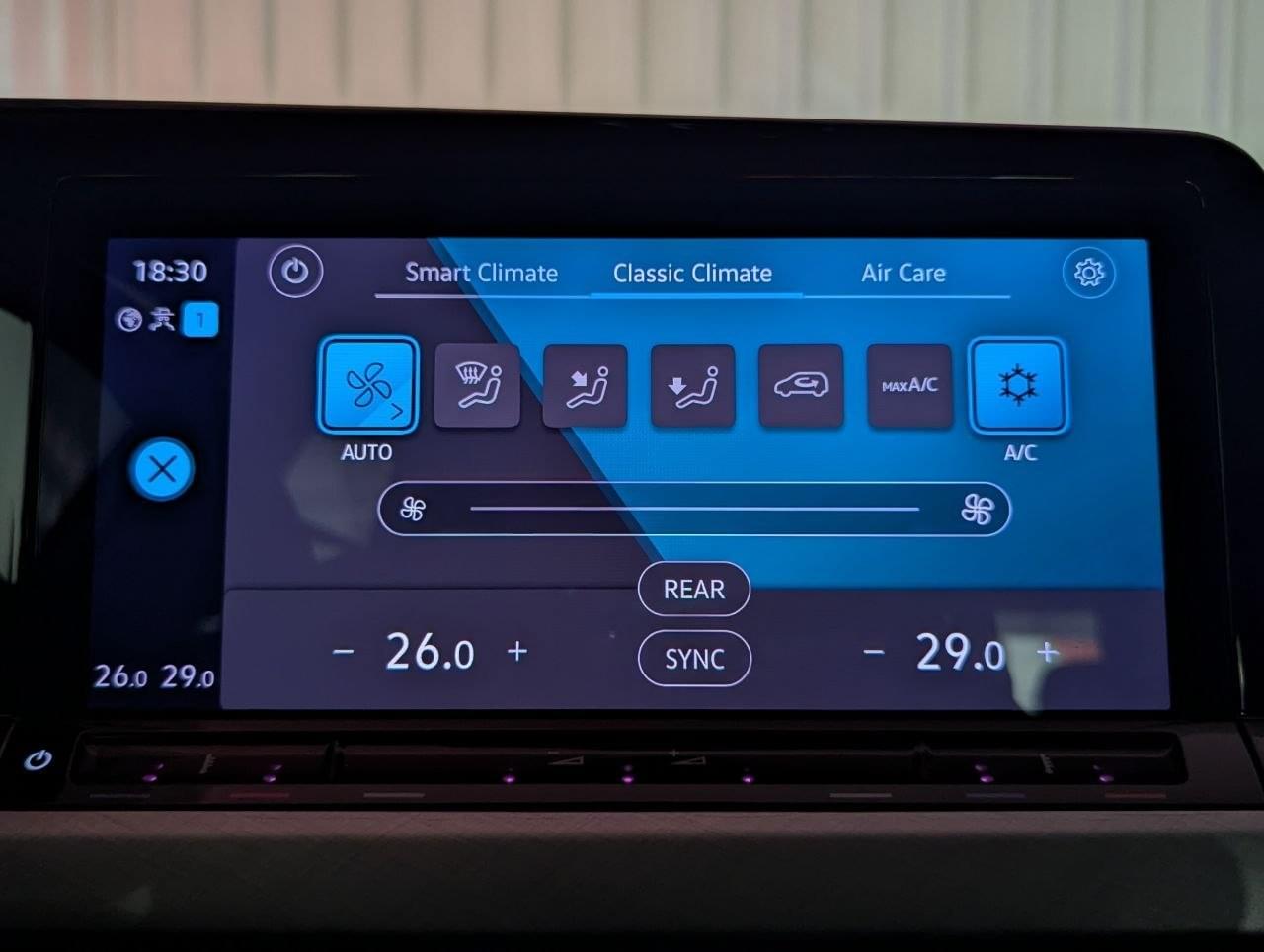 VOLKSWAGEN GOLF VIII 2.0 TDI STYLE DSG 150CV 37