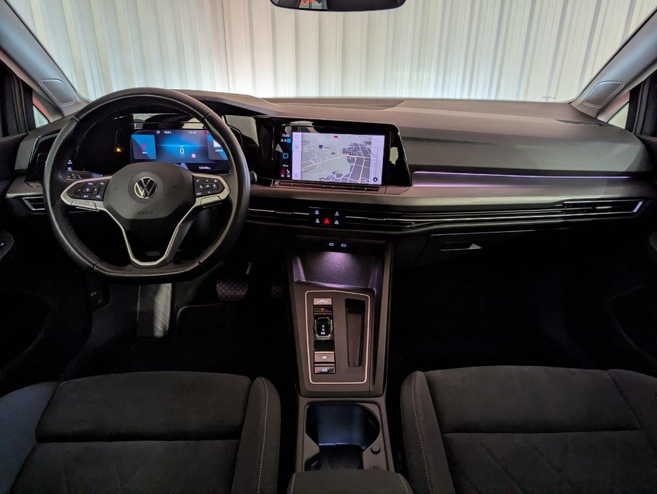 VOLKSWAGEN GOLF VIII 2.0 TDI STYLE DSG 150CV 23