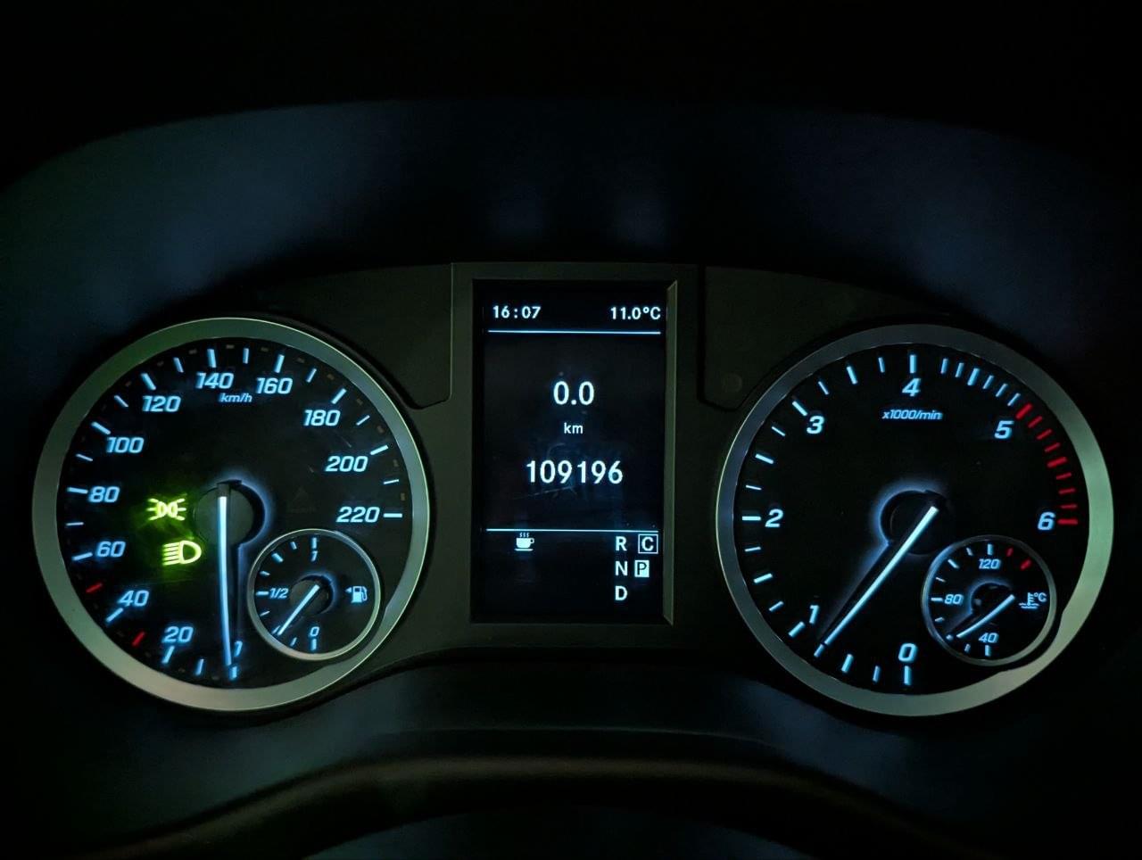 MERCEDES VITO FURGON 114CDI COMPACT PRO 24