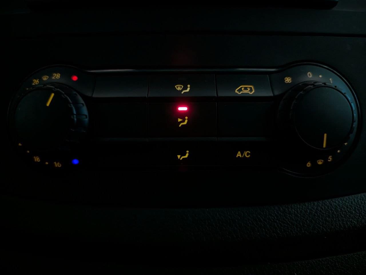 MERCEDES VITO FURGON 114CDI COMPACT PRO 25