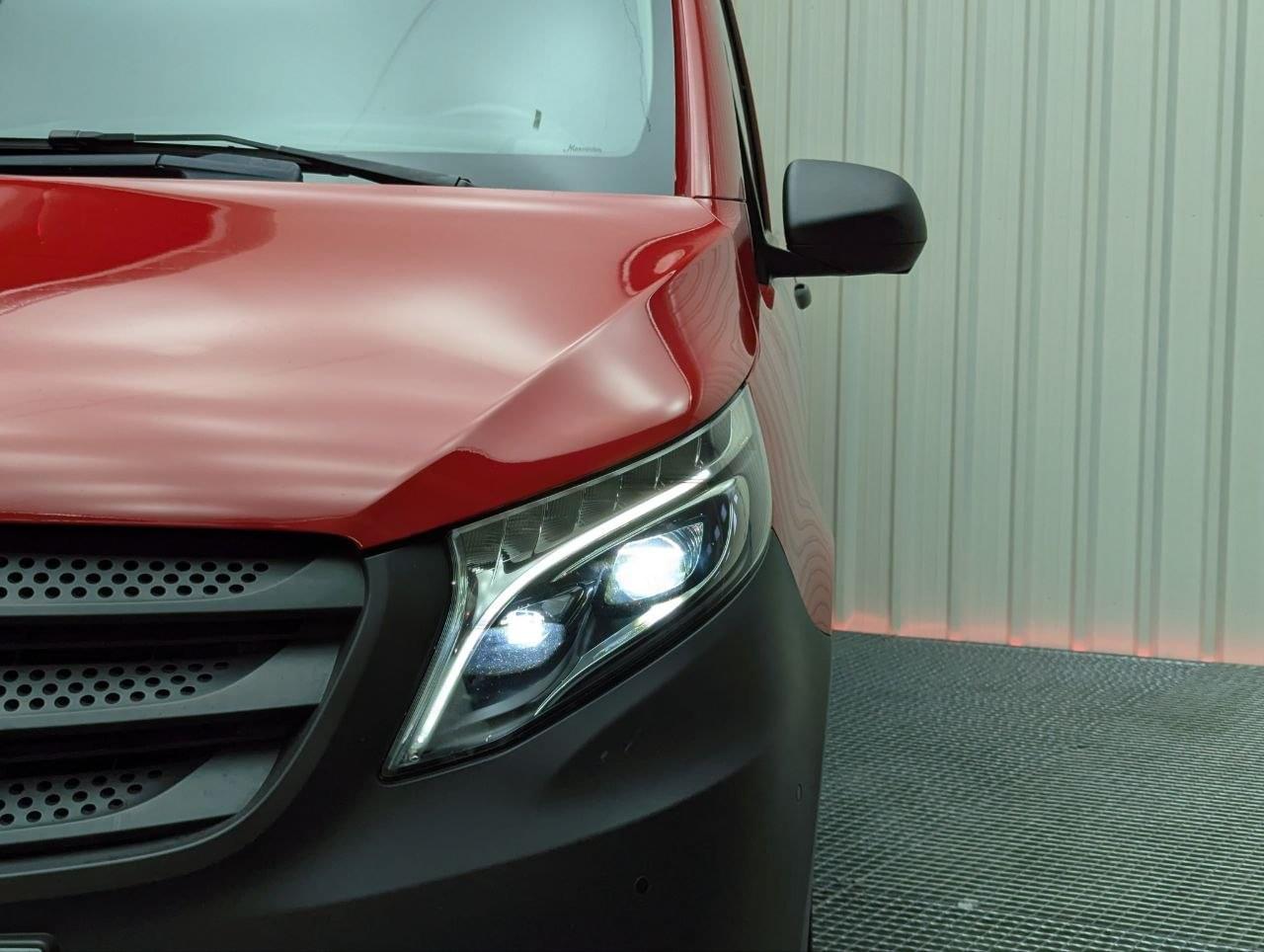 MERCEDES VITO FURGON 114CDI COMPACT PRO 5