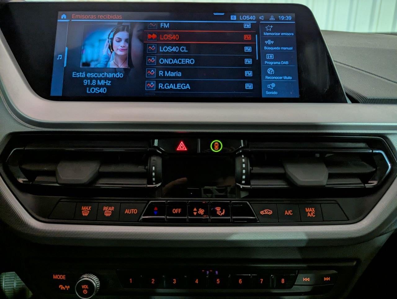 BMW SERIE 1 116D DKG7 BUSINESS DESIGN 26 