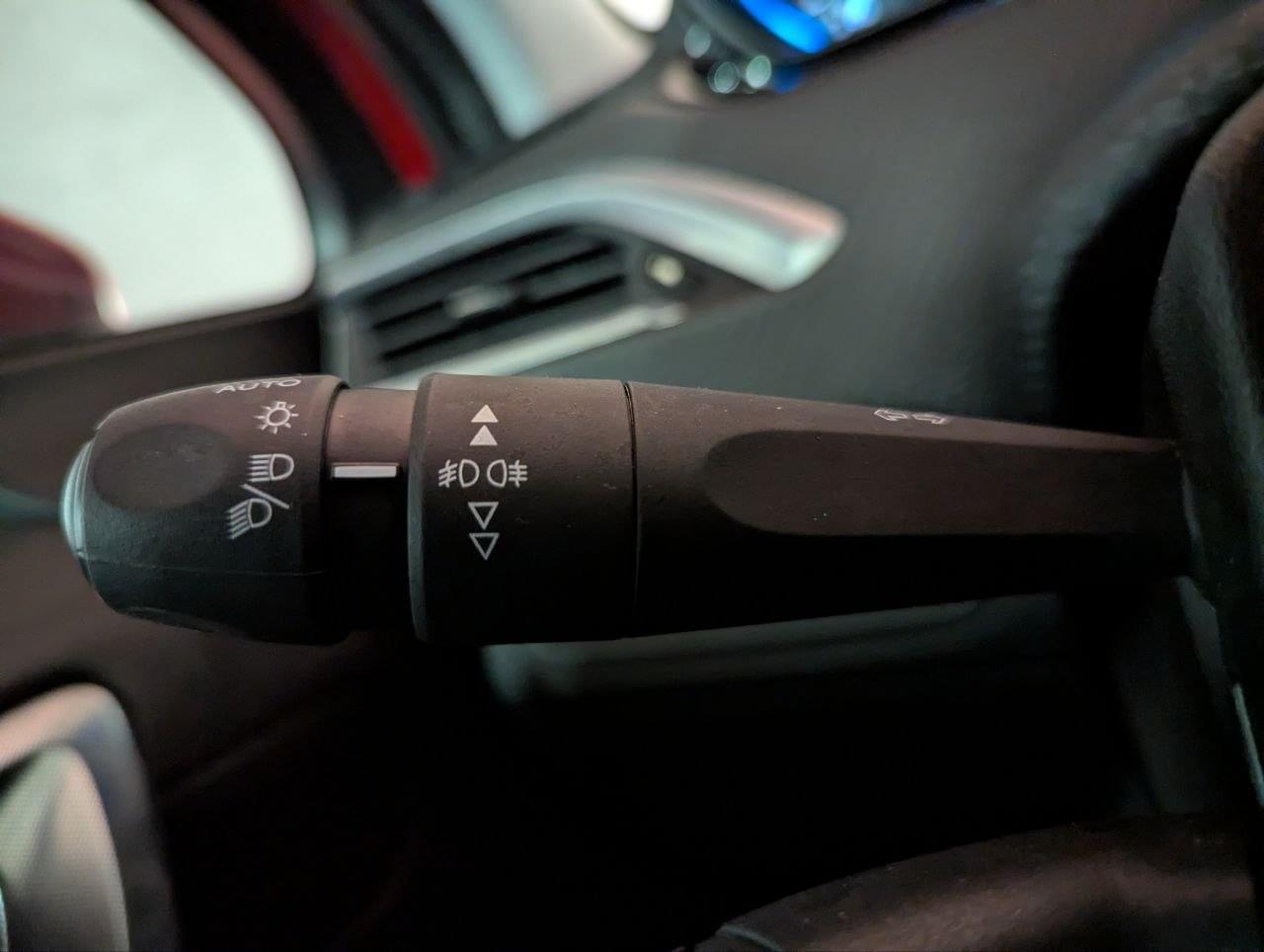 PEUGEOT 2008 ALLURE BLUEHDI 1.6 120CV 35 