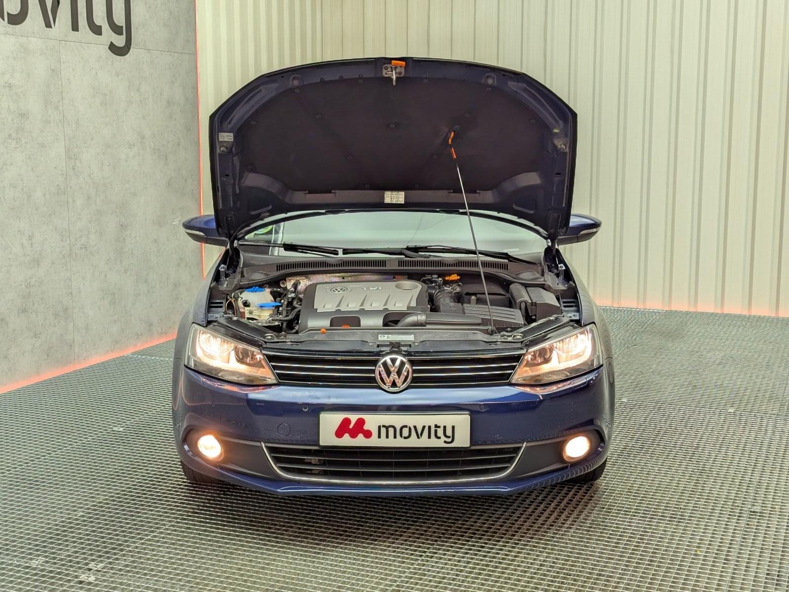 VOLKSWAGEN JETTA 2.0 TDI 140CV SPORT 10