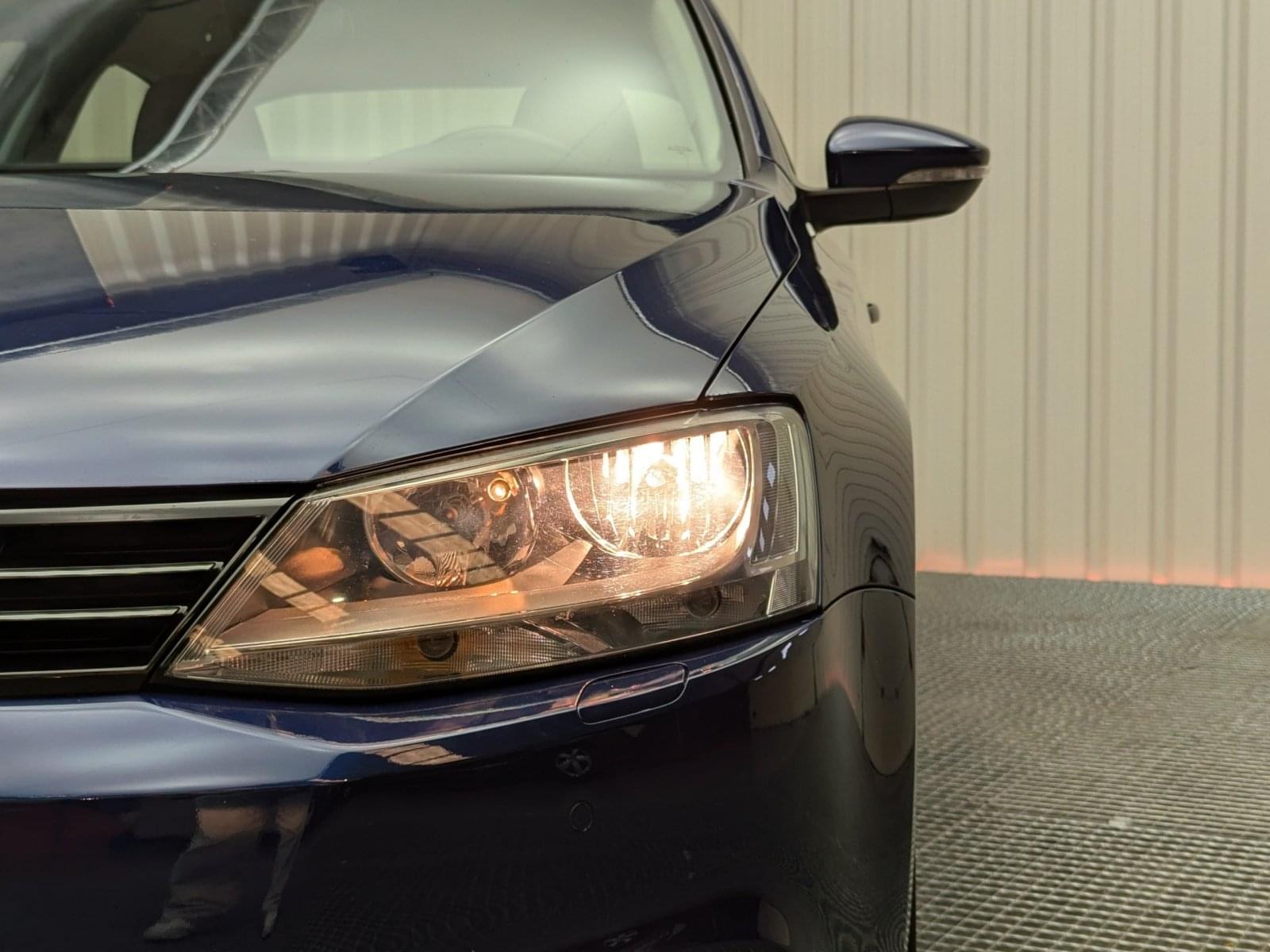 VOLKSWAGEN JETTA 2.0 TDI 140CV SPORT 5