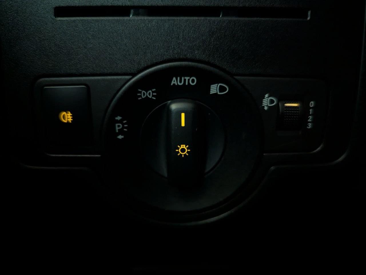 MERCEDES VITO FURGON 114CDI MANUAL 136CV 33